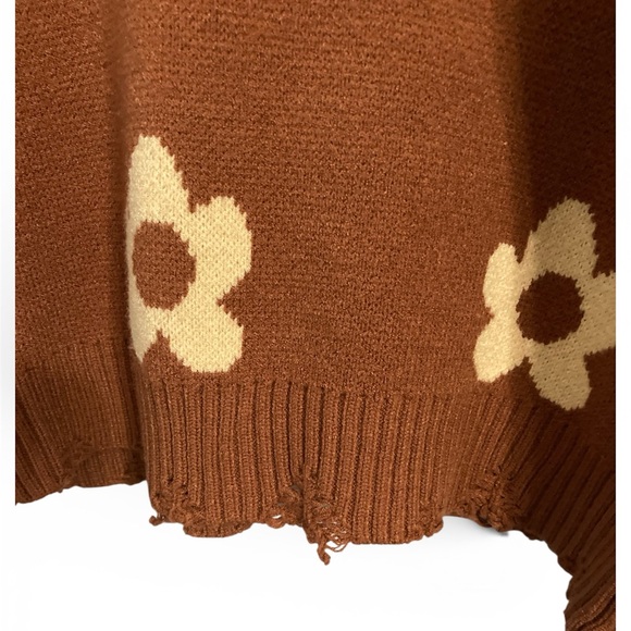 Bailey Rose distressed v-neck rust and cream floral sweater size M - Picture 4 of 5